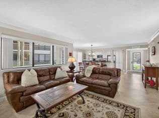 2-bedroom Condo — 112 Brackenwood Road, Palm Beach Gardens, 33418
