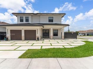 4+1 Müstakil ev — 1810 SW 144th Ave, Miami, 33175