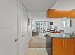 1-bedroom Condo — 1750 N Bayshore Dr APT 4809, Miami, 33132