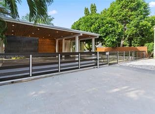 3-bedroom Single-Family Home — 221 NE 44th St, Miami, 33137