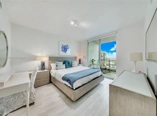 2+1 Condo — 90 SW 3rd St APT 3109, Miami, 33130