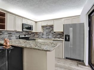 2+1 Townhouse — 9993 NW 7th Street, Fort Lauderdale, 33324