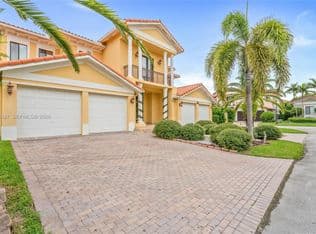 5+1 Müstakil ev — 19508 SW 79th Ct, Cutler Bay, 33157