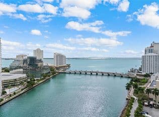 2-bedroom Condo — 495 Brickell Ave APT 1702, Miami, 33131