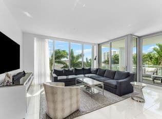 2+1 Condo — 2 Water Club Way #403, North Palm Beach, 33408