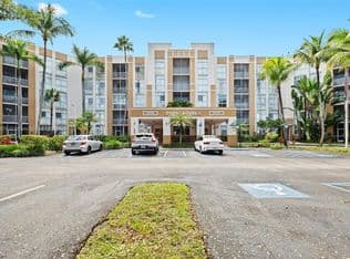3-bedroom Condo — 9805 NW 52nd St APT 216, Doral, 33178