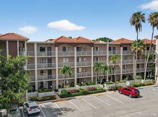 2-bedroom Condo — 6193 Pointe Regal Circle #402, Delray Beach, 33484