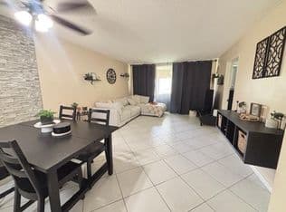 2+1 Condo — (Undisclosed Address), Tamarac, 33319