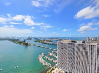 3-bedroom Condo — 488 NE 18th St #4310, Miami, 33132