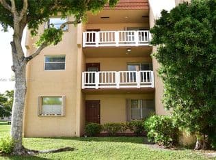 2-bedroom Condo — 9321 Sunrise Lakes Blvd APT 201, Sunrise, 33322