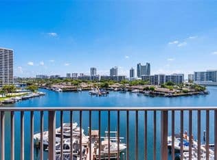 2+1 Condo — 300 Three Islands Blvd APT 207, Hallandale Beach, 33009