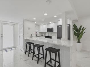 2+1 Condo — 9523 N Hollybrook Lake Drive #103, Hollywood, 33025