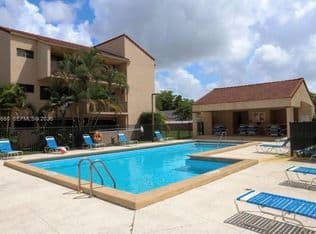 2-bedroom Condo — 6305 Gage Pl APT 309A, Miami Lakes, 33014