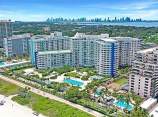 2+1 Condo — 5151 Collins Ave APT 1523, Miami Beach, 33140
