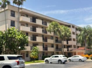 2-bedroom Condo — 2766 S CARAMBOLA Circle S #406, Coconut Creek, 33066