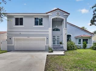 4-bedroom Single-Family Home — 13020 SW 17th Ct, Miramar, 33027
