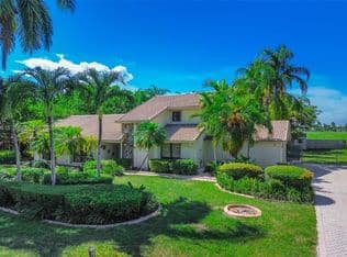 4+1 Müstakil ev — 14941 SW 164th Ter, Miami, 33187
