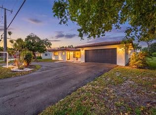 2+1 Müstakil ev — 1109 SE 10th St, Deerfield Beach, 33441