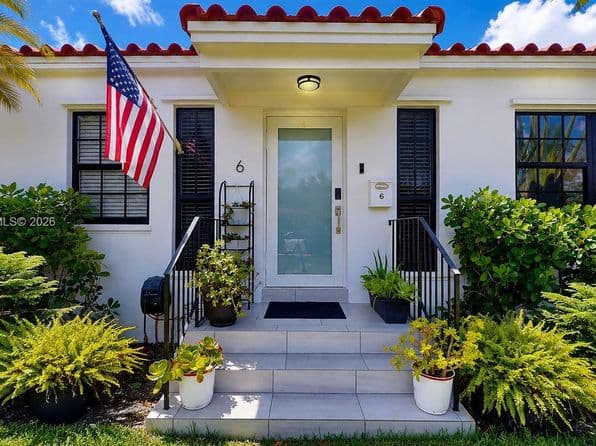 4-bedroom Single-Family Home — 6 Carmona Ave, Coral Gables, FL 33134