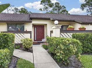 3+1 Müstakil ev — 140 KARANDA Court, Royal Palm Beach, 33411