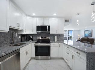 2+1 Condo — 1501 S Ocean Drive Apt 905, Hollywood, 33019