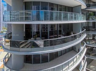 3+1 Condo — 1000 Brickell Plz #2402, Miami, 33131