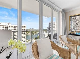 1+1 Condo — 5601 Collins Ave APT 1515, Miami Beach, 33140