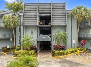 2+1 Condo — 9200 Lime Bay Boulevard #115, Tamarac, 33321