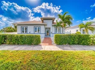 3+1 Müstakil ev — 207 SW 11th St, Dania, 33004