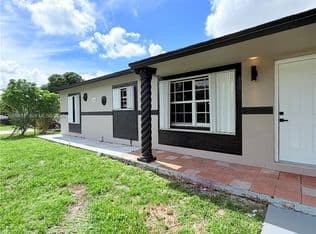 3-bedroom Single-Family Home — 4492 NW 180th St, Miami Gardens, 33055