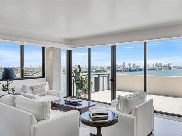 3-bedroom Condo — 540 Brickell Key Dr APT 1820, Miami, FL 33131