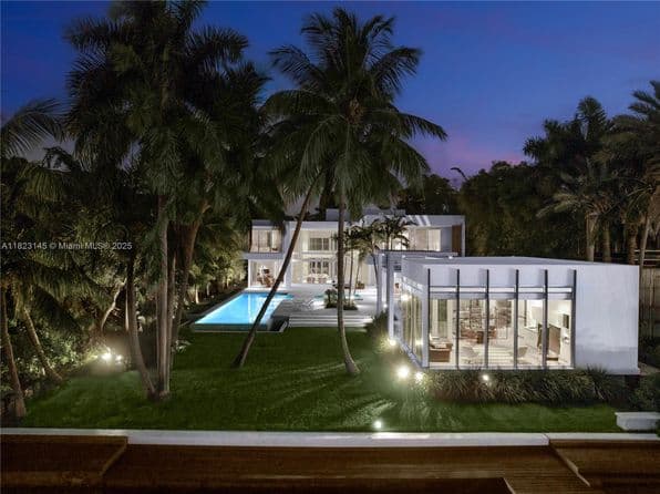 9-bedroom Single-Family Home — 30 Palm Ave, Miami Beach, FL 33139