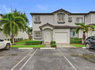 4+1 Townhouse — 2238 SE 26th Ln #2238, Homestead, 33035