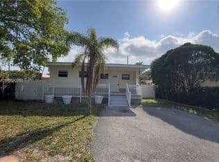 3-bedroom Single-Family Home — 109 SW 1st Ave, Hallandale, 33009