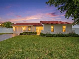 4-bedroom Single-Family Home — 13391 SW 78th St, Miami, 33183