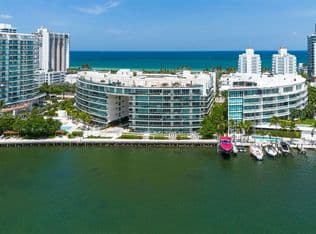 2-bedroom Condo — 6620 Indian Creek Dr APT 509, Miami Beach, 33141