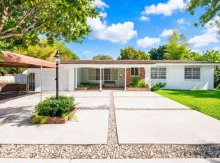 3+1 Müstakil ev — 5775 SW 57th Ter, Miami, 33143