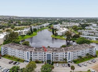 1-bedroom Condo — 2010 N Farnham N, Deerfield Beach, 33442