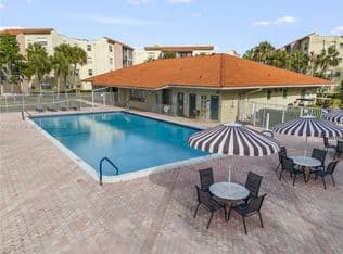 2-bedroom Condo — 1800 SW 81st Ave APT 1308, Pompano Beach, 33068