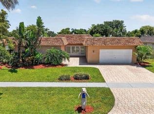 4+1 Müstakil ev — 1820 SW 67th Terrace, Plantation, 33317