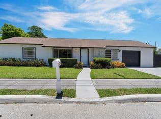 3+1 Müstakil ev — 2301 Ridgeway Avenue, West Palm Beach, 33401