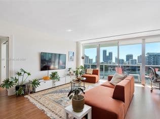 1+1 Condo — 900 Bay Dr APT 716, Miami Beach, 33141