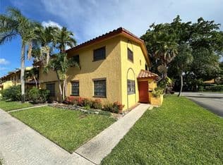 3+1 Townhouse — 2700 NW 47th Ter #1001, Lauderdale Lakes, 33313