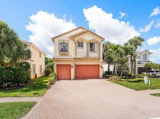 5-bedroom Single-Family Home — 140 Bellezza Terrace, Royal Palm Beach, 33411