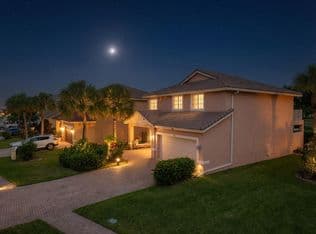 4-bedroom Single-Family Home — 149 Bellezza Terrace, Royal Palm Beach, 33411