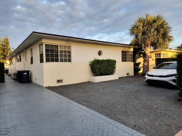 2-bedroom Apartment — 2145 Bay Dr APT 2, Miami Beach, FL 33141