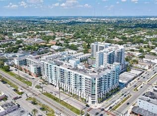 3+1 Condo — 140 S Dixie Hwy APT 1019, Hollywood, 33020