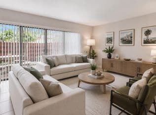 3-bedroom Condo — 3015 Oaktree Lane Unit 277, Hollywood, 33021