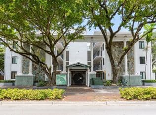 2+1 Condo — 3240 Mary St APT S308, Miami, 33133