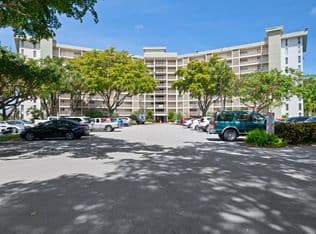 2-bedroom Condo — 3051 N COURSE Drive #211, Pompano Beach, 33069